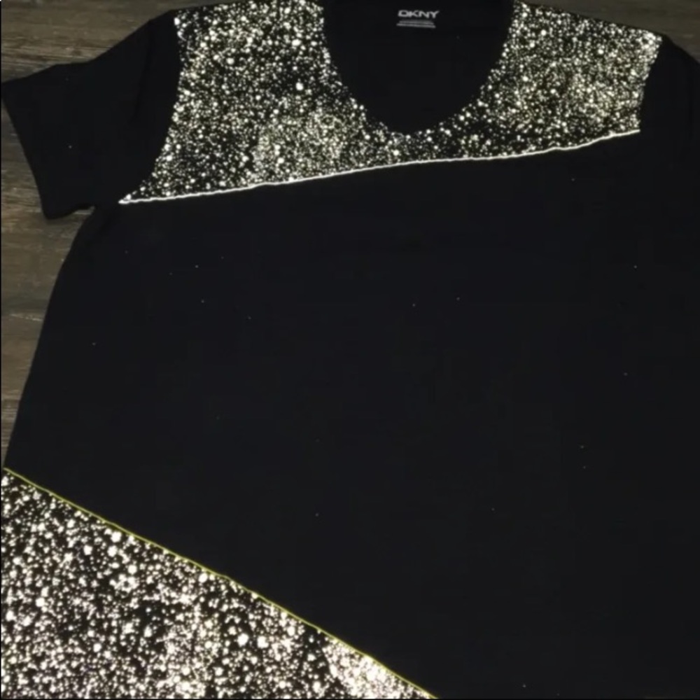 2xl DKNY men’s vneck top